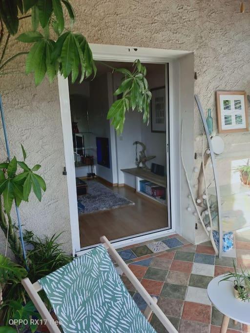 Appartement Au Coeur Du Village De Callian Экстерьер фото